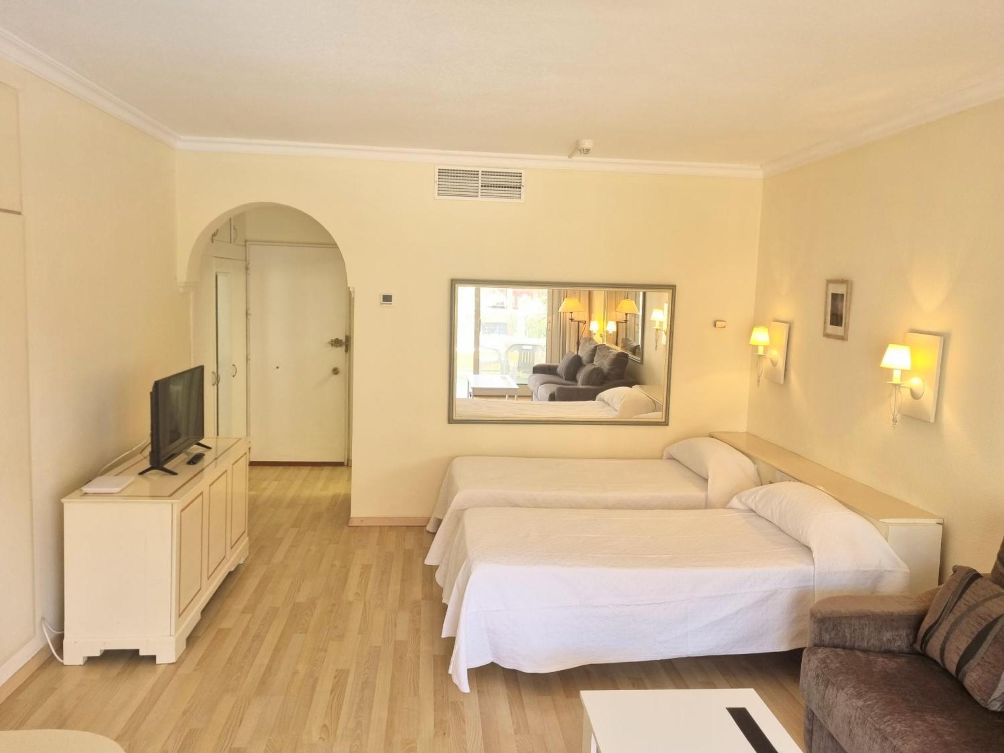 Pyr Beach And Pool Studio I Fuengirola Esterno foto